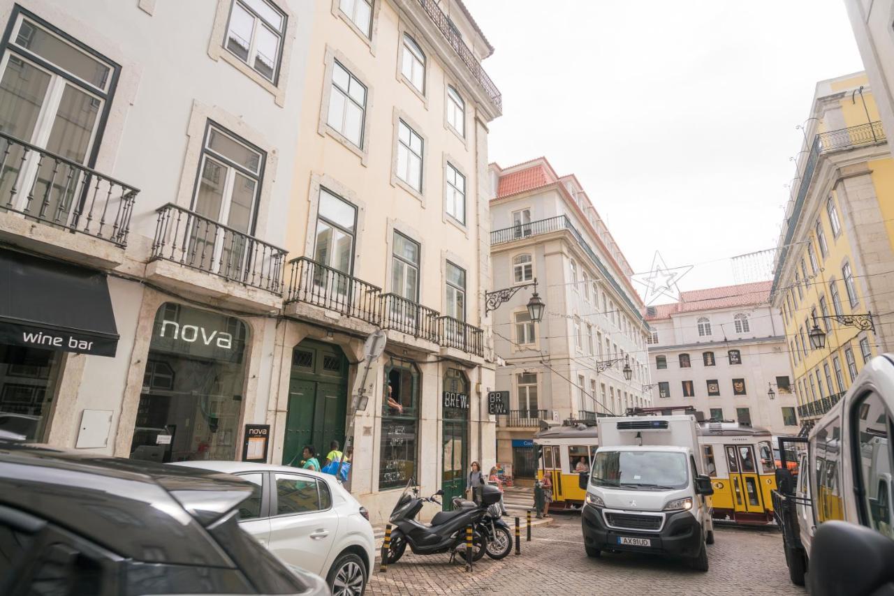 Luxury In Heart Of Baixa-chiado Apartment Lisbon