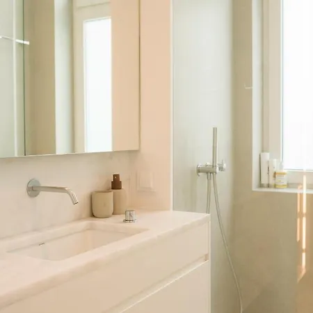 Luxury Condo In Heart Of Baixa-Chiado Lisbon Exterior photo